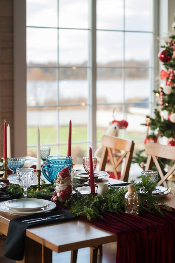 Table Setting Gifts for the Holidays